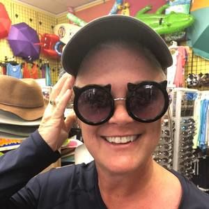 Meet your Posher, Cathy